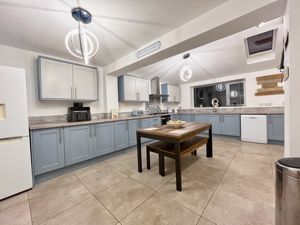 Photo 26- click for photo gallery